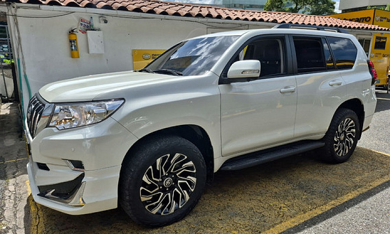 Toyota Prado 2.8 Tx-...