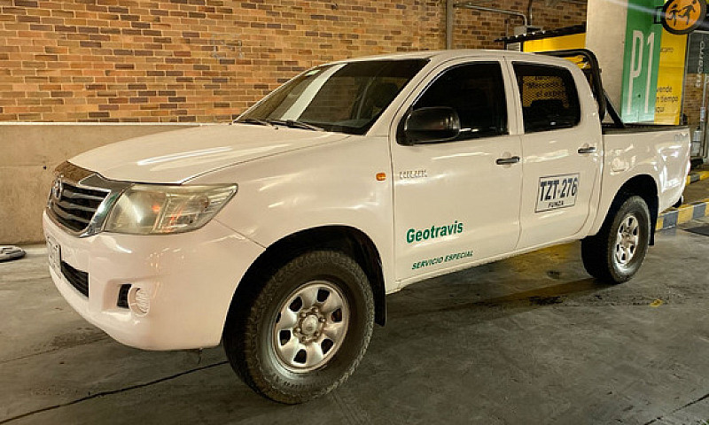 Toyota Hilux 2.5 Imv...