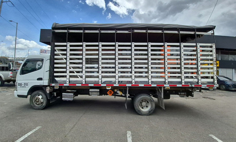Mitsubishi Fuso 4.9 ...