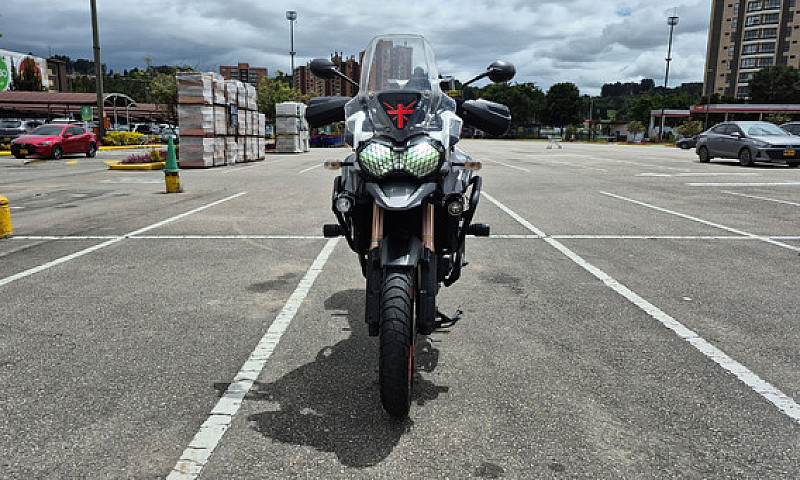 Triumph Tiger Explor...
