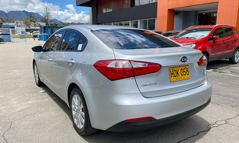Kia Cerato Pro 1.6 E...