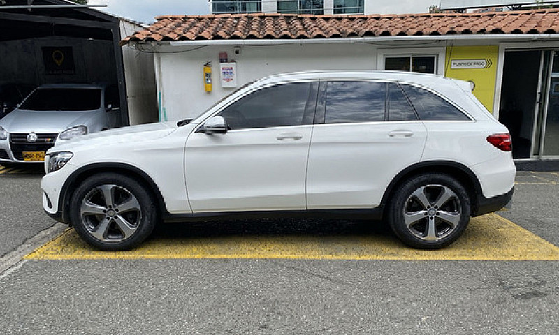 Mercedes-Benz Clase ...