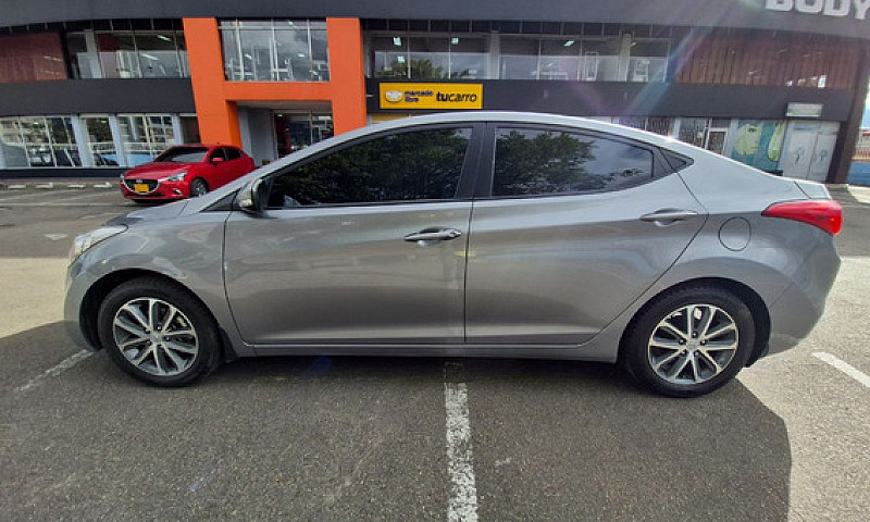 Hyundai Elantra 1.8 ...