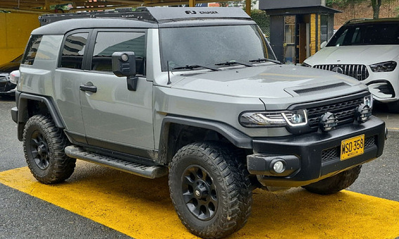 Toyota Fj Cruiser 4....