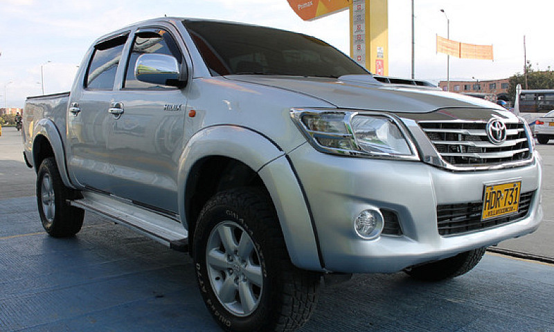 Toyota Hilux 2.5 4X4...