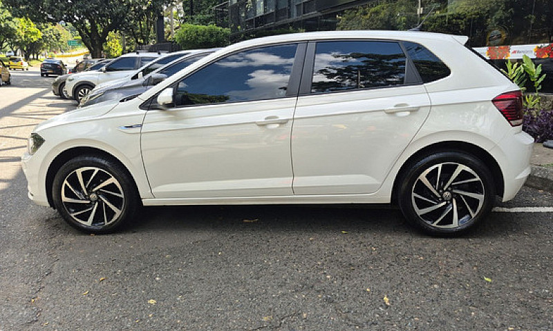 Volkswagen Polo 1.6 ...