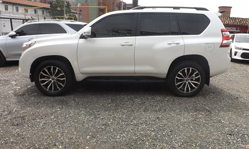 Toyota Prado 3.0 Tx-...