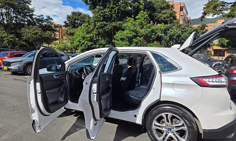 Ford Edge 2.0 Titani...