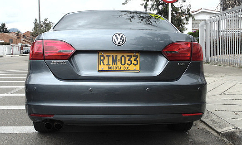 Volkswagen Jetta 2.5...