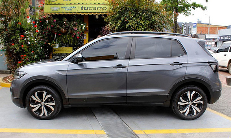 Volkswagen T-Cross 1...