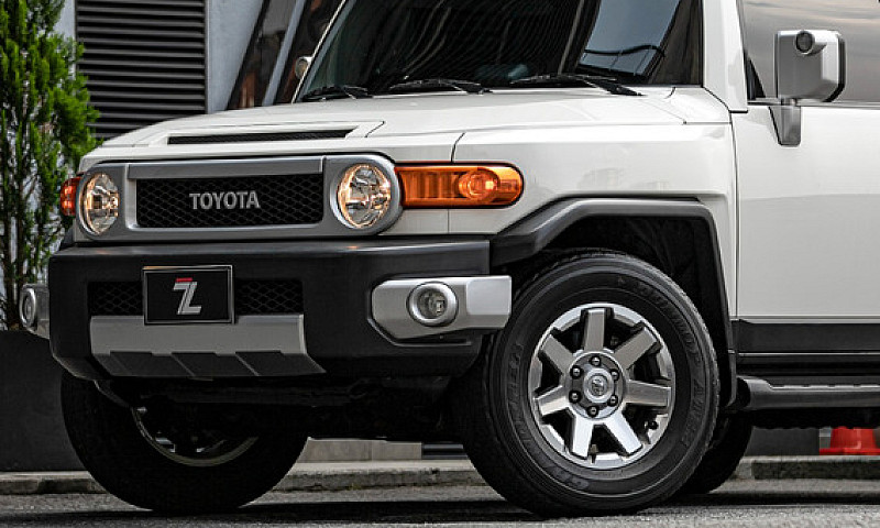 Toyota Fj Cruiser 4....