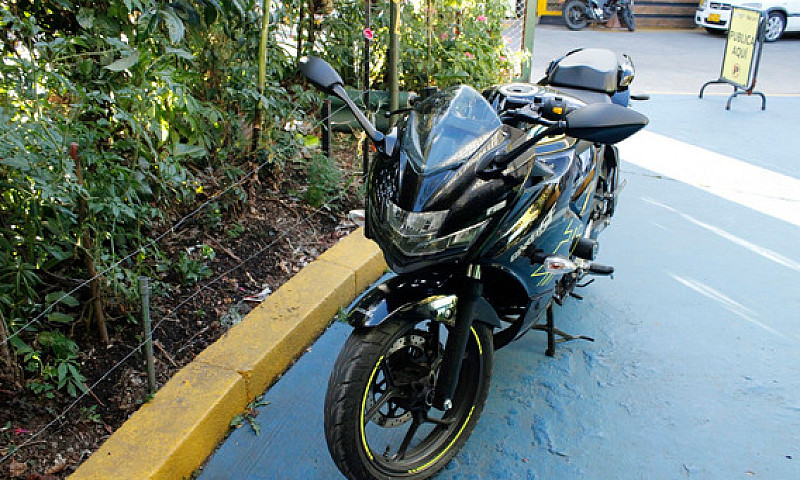 Suzuki Gixxer Sf 150...