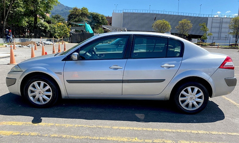 Renault Megane ...