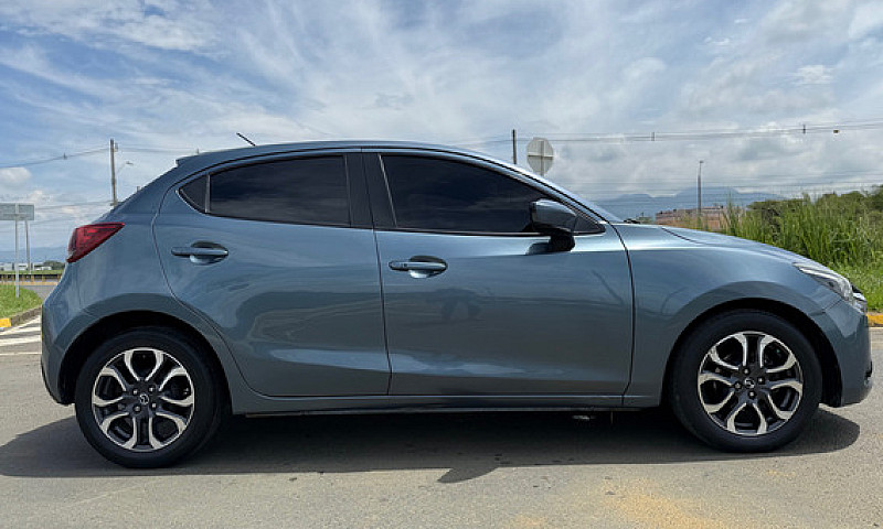 Mazda 2 Sport 1.5 Gr...