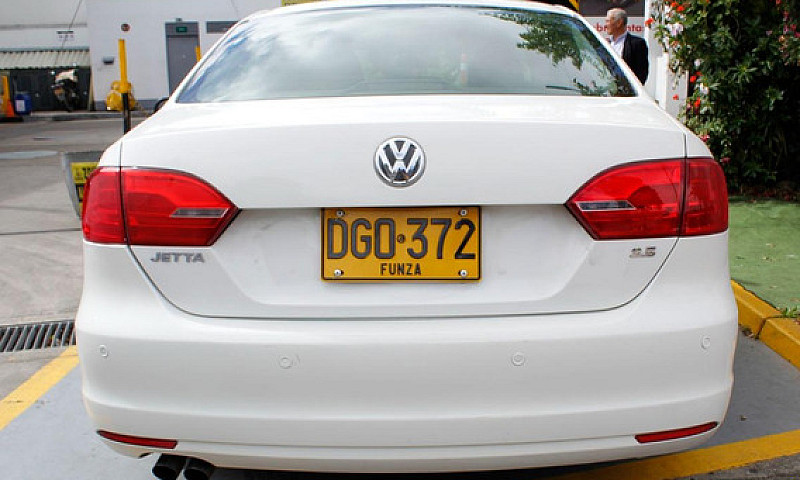 Volkswagen Jetta New...