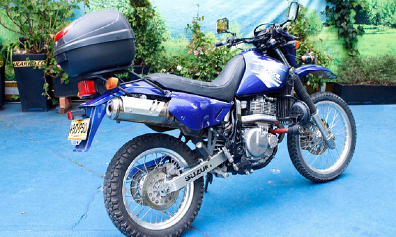 Suzuki Dr650...