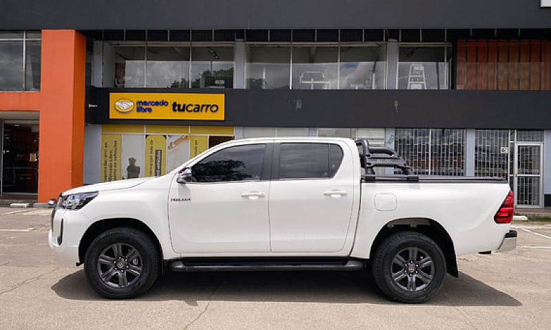 Toyota Hilux 2.7 Gas...