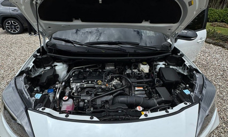 Toyota Yaris Cross 1...