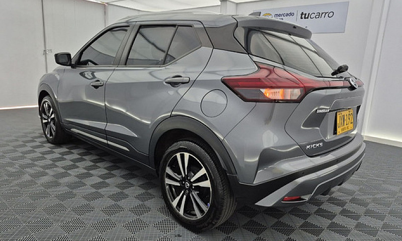 Nissan Kicks 1.6 Adv...
