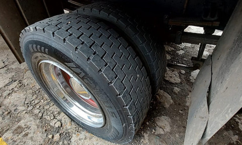 Foton Aumark Frr 202...