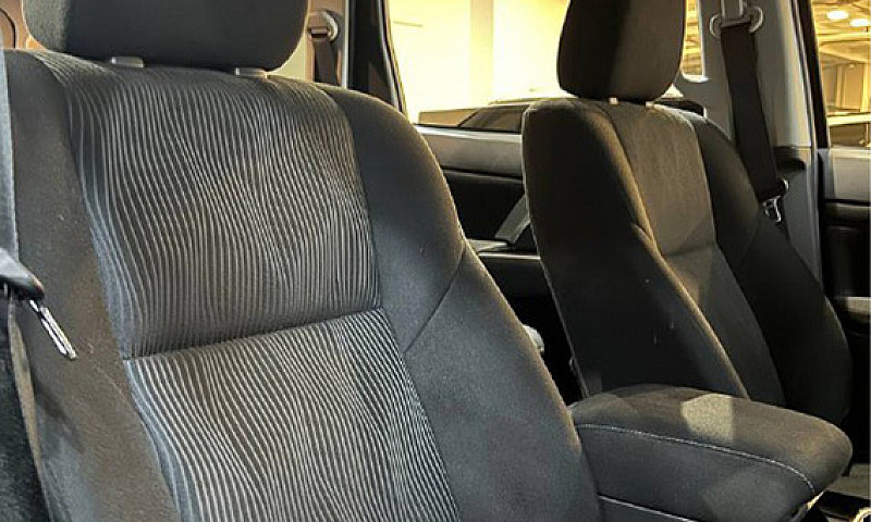 Mitsubishi Montero S...
