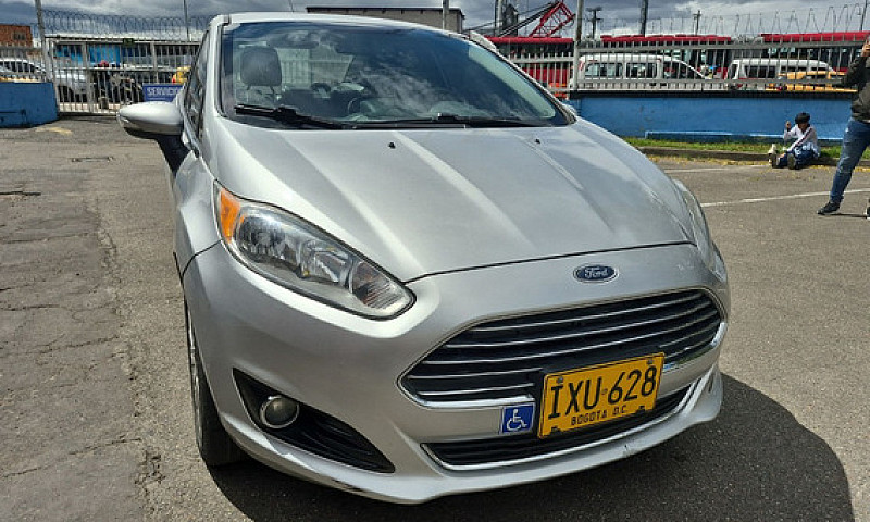 Ford Fiesta 1.6 Tita...