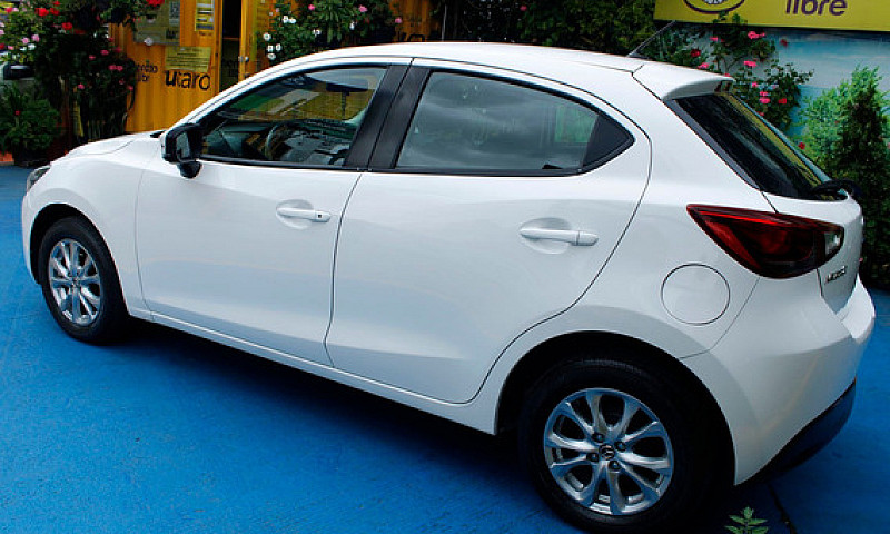 Mazda 2 1.5 Prime...