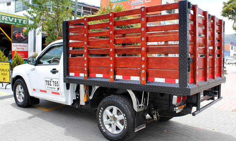 Chevrolet D-Max Esta...