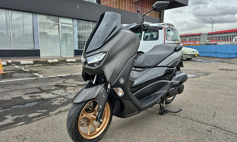 Yamaha Nmax Connecte...