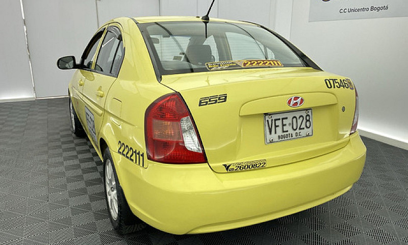 Hyundai Accent Gls 1...