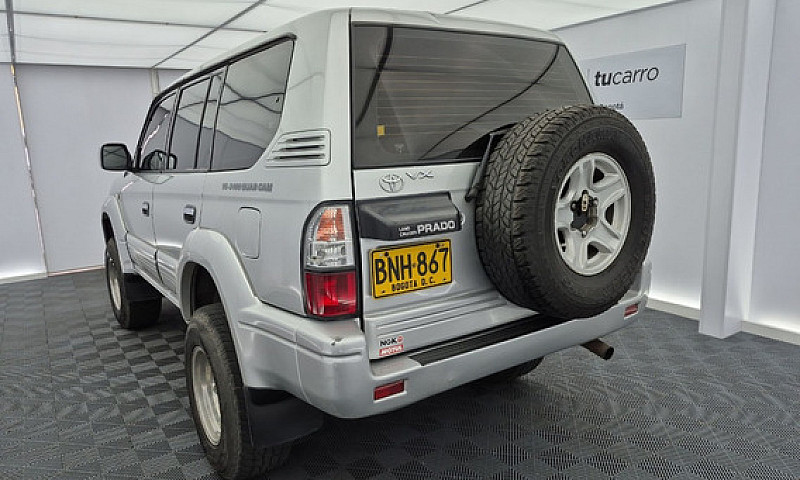 Toyota  Prado Vx 200...