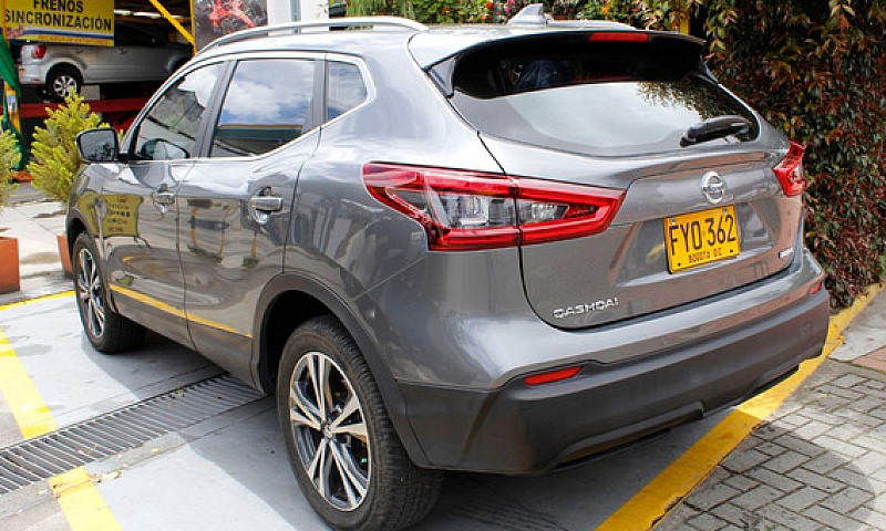 Nissan Qashqai 2.0 E...