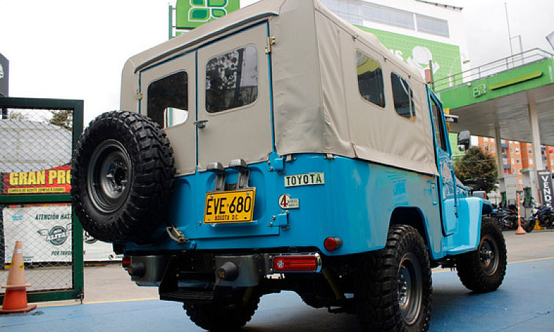 Toyota Fj 1973 Fj 43...