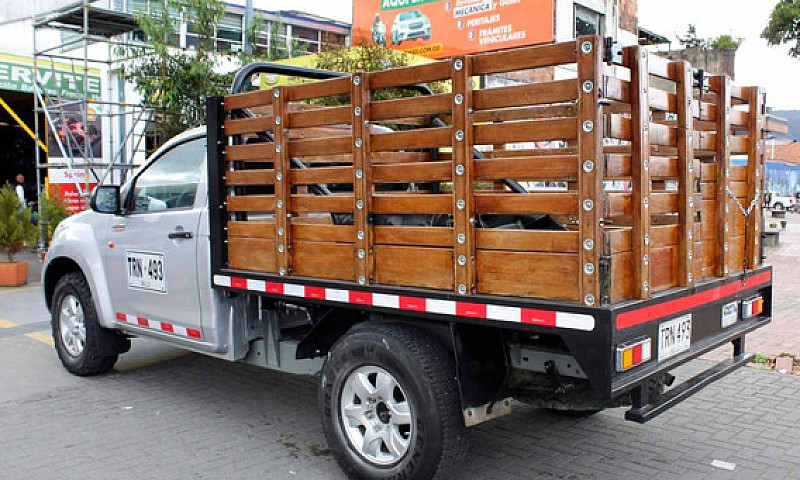 Chevrolet D-Max Esta...
