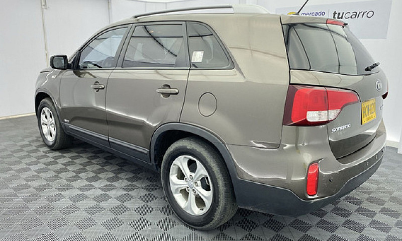 Kia Sorento 2.4 Sore...