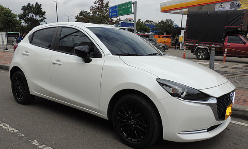 Mazda 2 Grand Tourin...