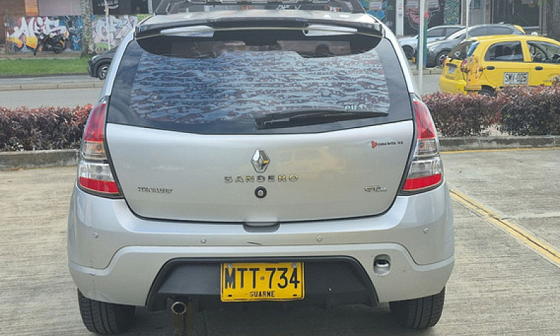 Renault Sandero 1.6 ...