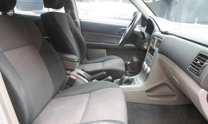 Subaru Forester 2.0 ...