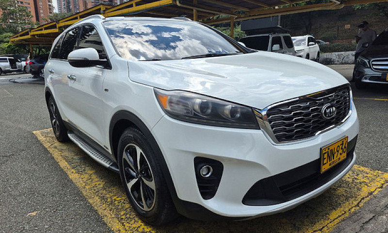 Kia Sorento 3.3 Trus...