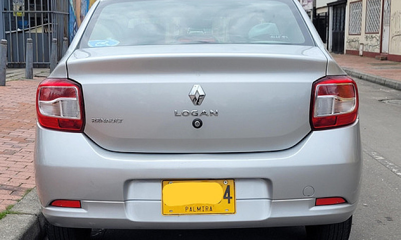 Renault Logan 1.6 Li...