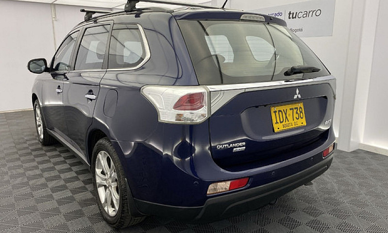 Mitsubishi Outlander...
