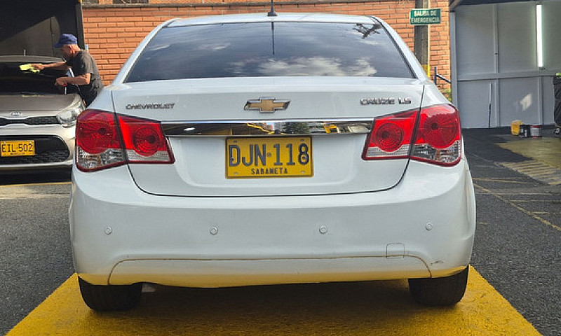 Chevrolet Cruze 1.8 ...