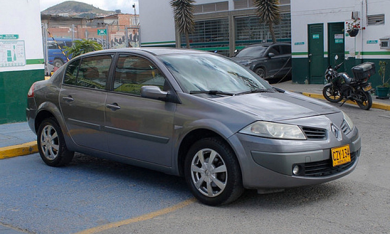 Renault Megane 2 2.0...