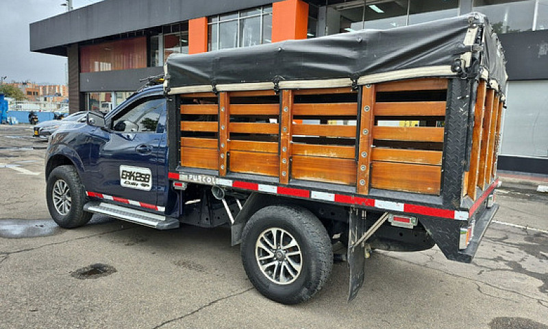 Nissan Frontier 2.5L...