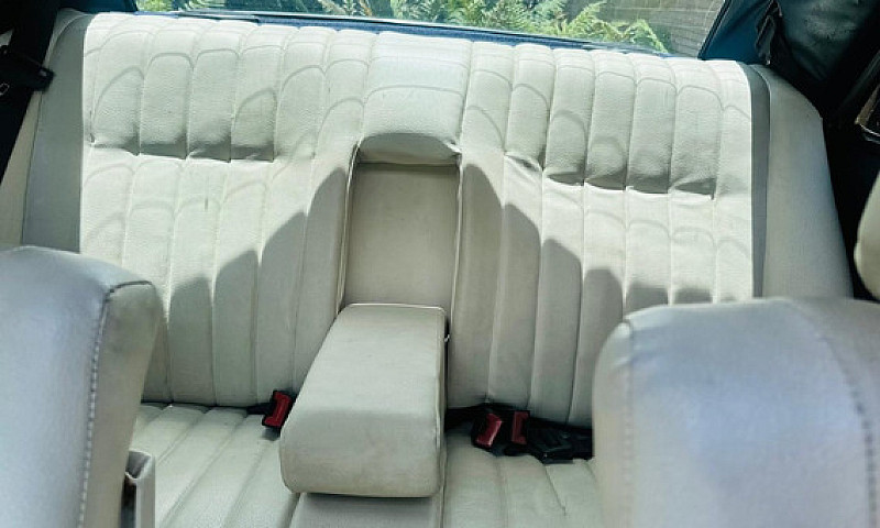 Mercedes-Benz 190 E ...