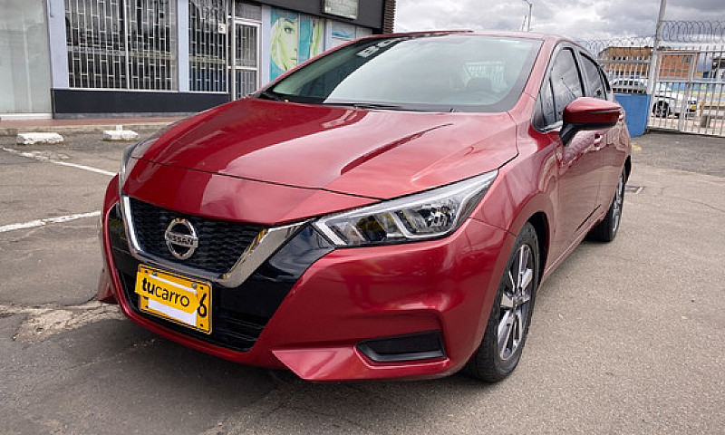 Nissan Versa 1.6 Adv...