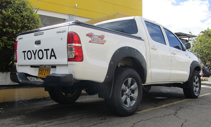 Toyota Hilux 2.5 Vig...