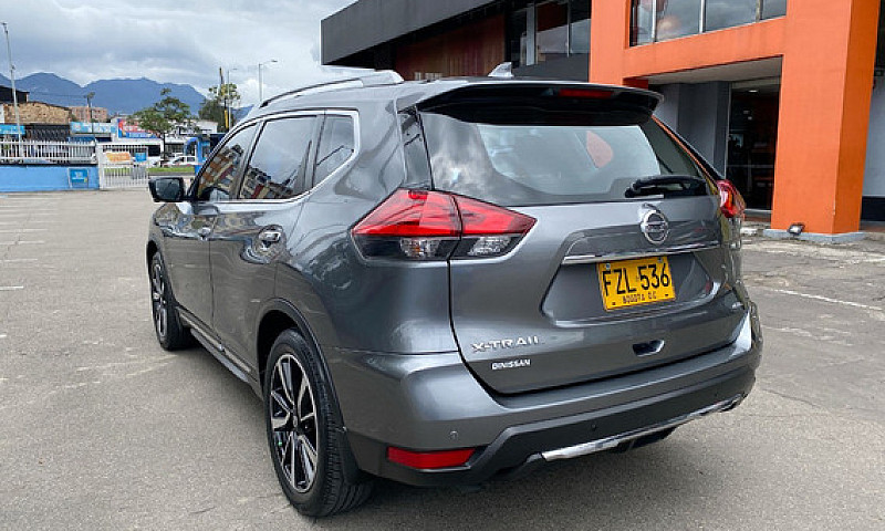 Nissan X-Trail 2.5  ...