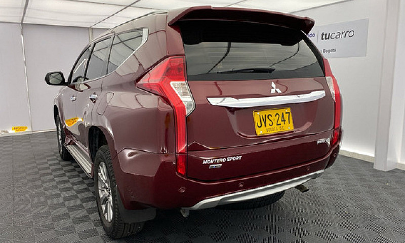 Mitsubishi Montero S...