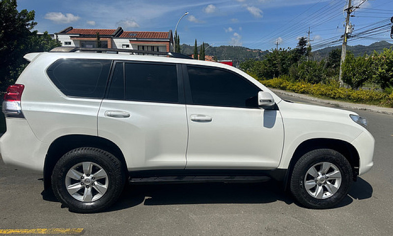 Toyota Prado 3.0 Tx...